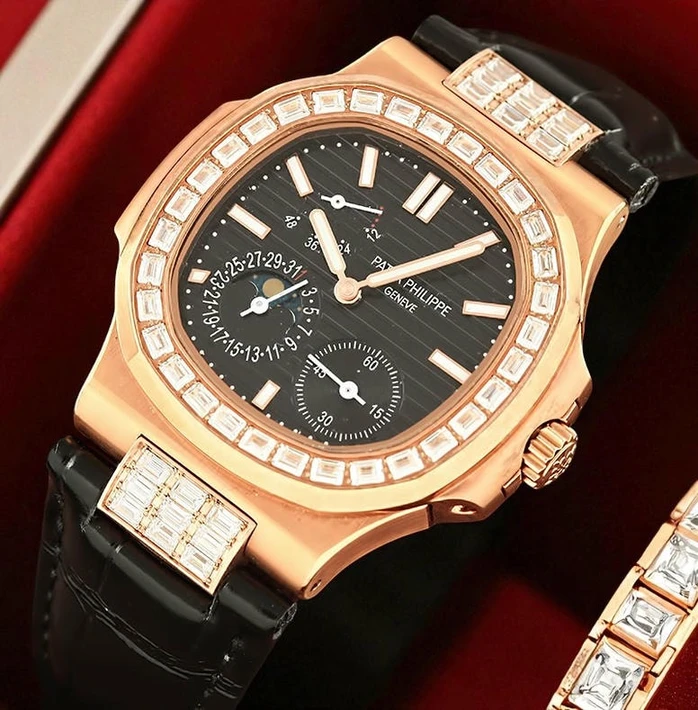 Patek Philippe Nautilus Moon Phase Black Diamond Pakistan 1765831831 E664088f