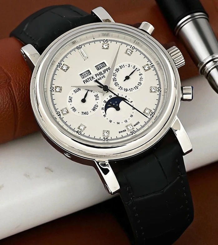 Patek Philippe Perpetual Calendar Chronograph Silver Dial Watch Pakistan