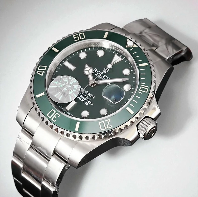 Rolex Submariner Date Green Dial Green Bezel Swiss Watch Pakistan