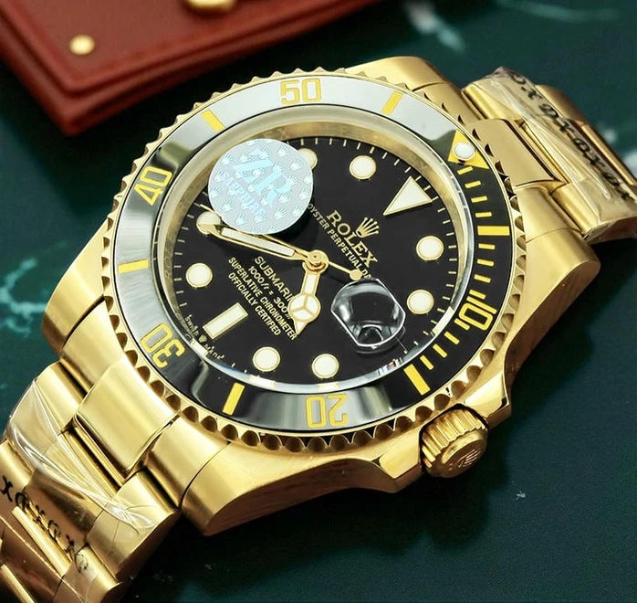 Rolex Submariner Gold Watch549 Pakistan