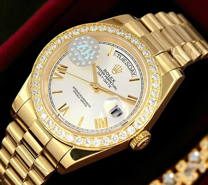 Rolex Day Date Gold Diamond Bezel Watch985 Pakistan
