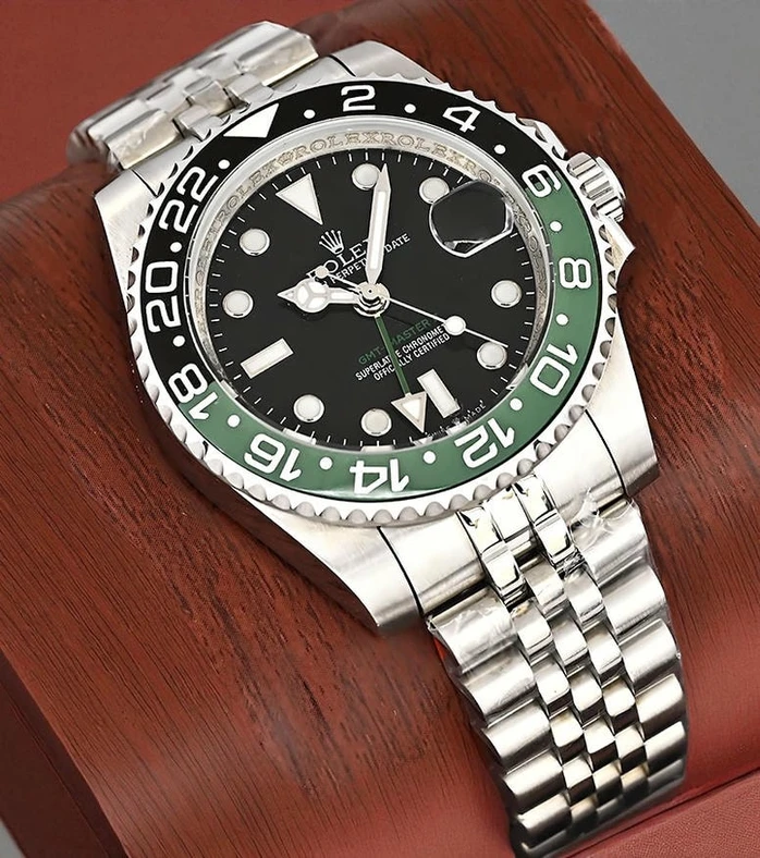 Rolex Gmt Master Ii With A Green And Black Bezel Watch Pakistan