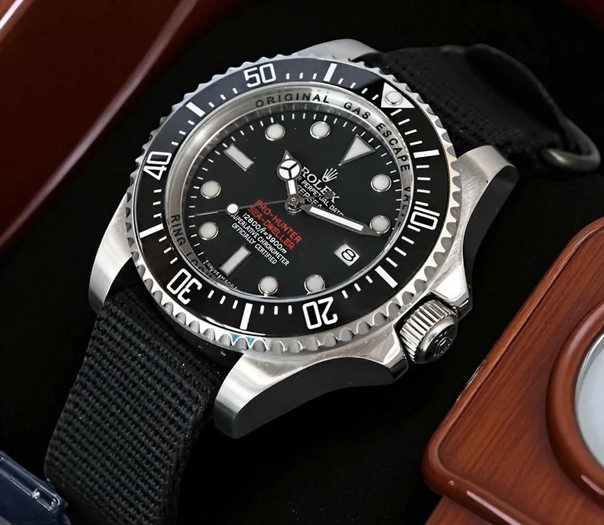 Rolex Sea Dweller Black Dial Watch Pakistan